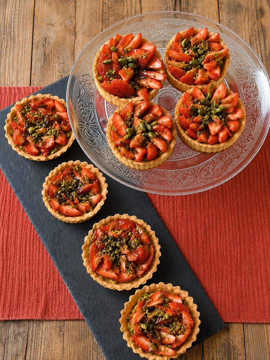 Tartelettes aux fraises & praliné pistache — recette au praliné artisanal